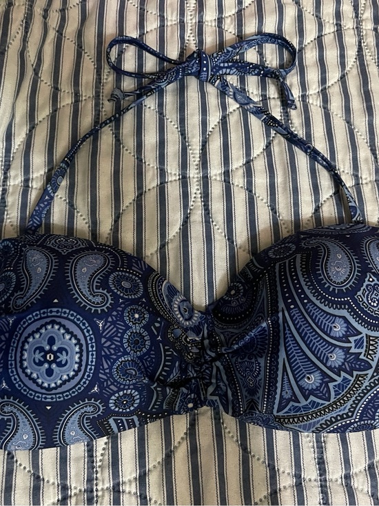 H&M Other - H&M Blue Paisley Halter Bikini Top